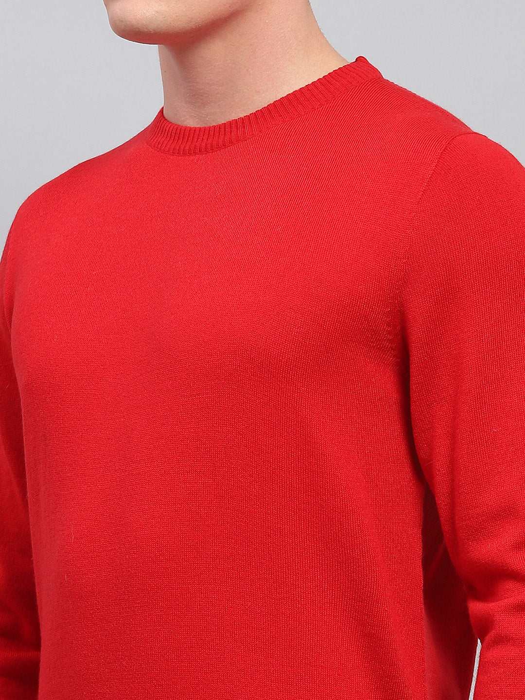 Men Red Solid Round Neck Full Sleeve Pullover