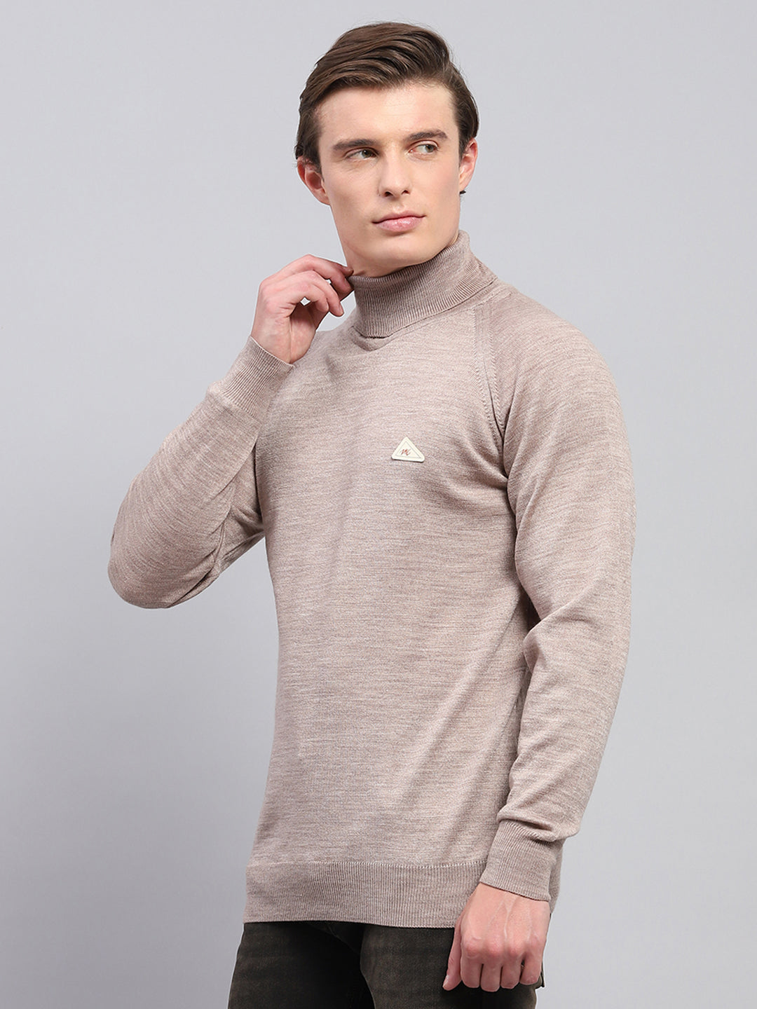 Men Beige Solid Turtle Neck Full Sleeve Pullover