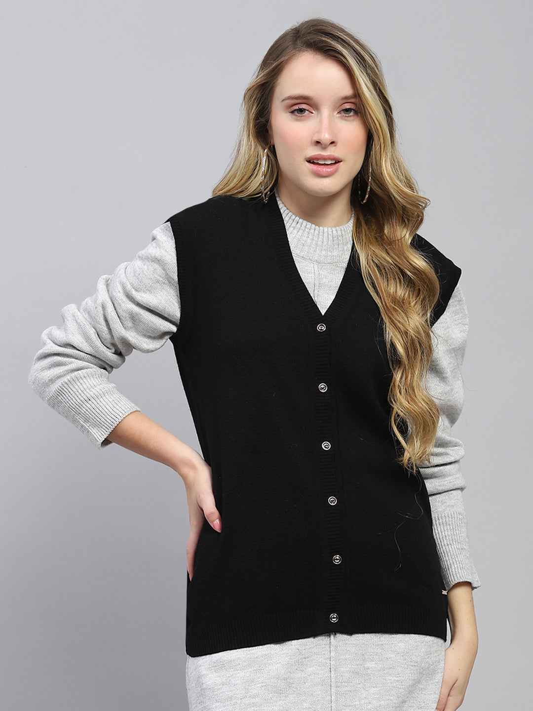 Women Black Solid V Neck Sleeveless Cardigan