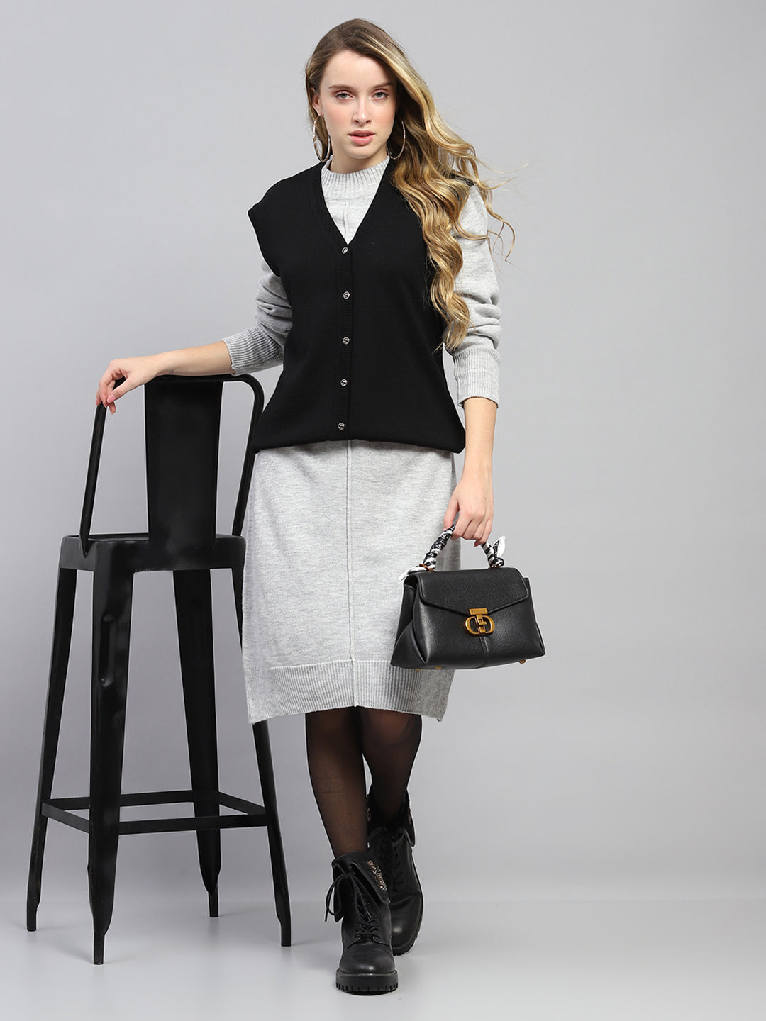 Women Black Solid V Neck Sleeveless Cardigan