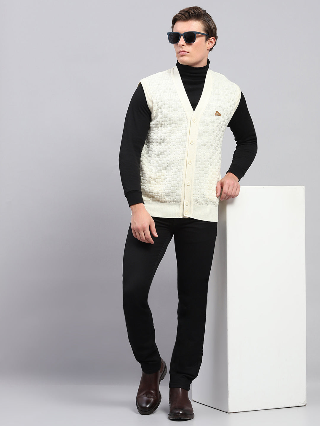 Men White Self Design V Neck Sleeveless Cardigan