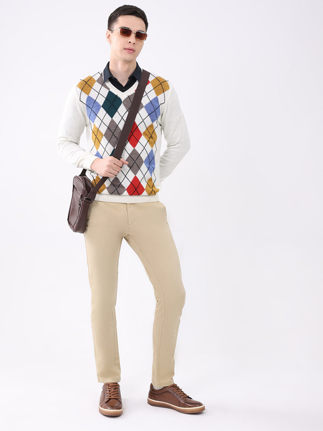 Men Off White Self Design V Neck Full Sleeve Pullover