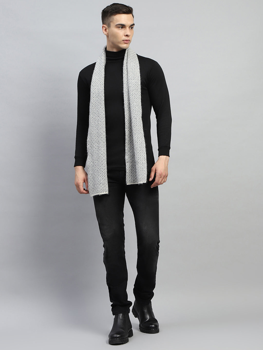 Men Grey Self Design Muffler