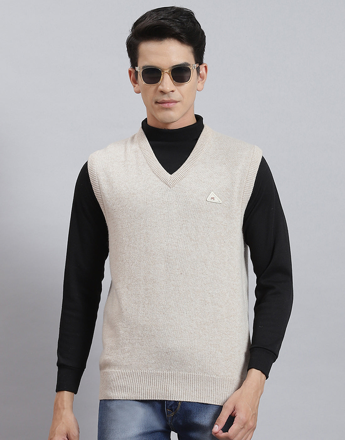Men Beige Solid V Neck Sleeveless Sweater