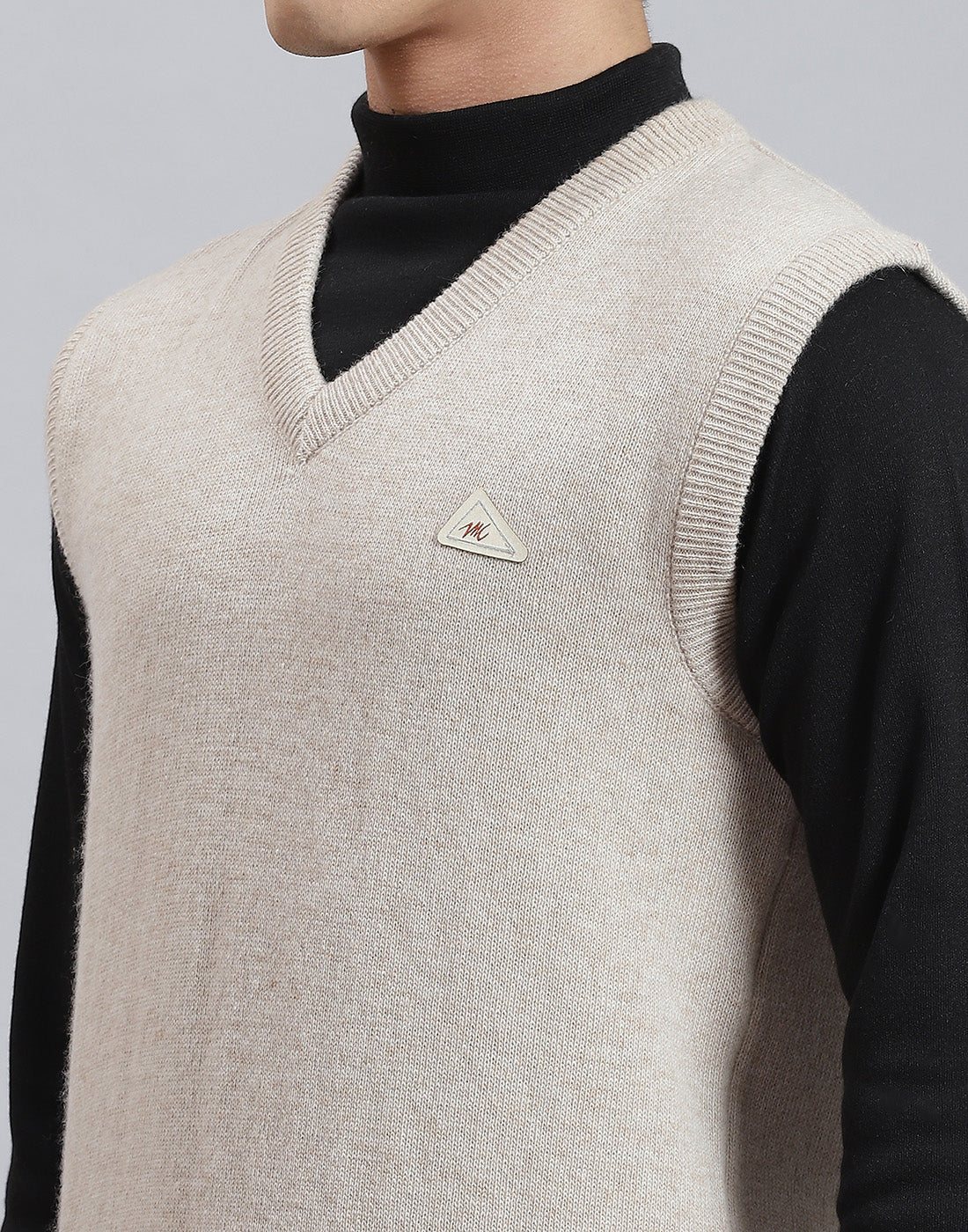 Men Beige Solid V Neck Sleeveless Sweater