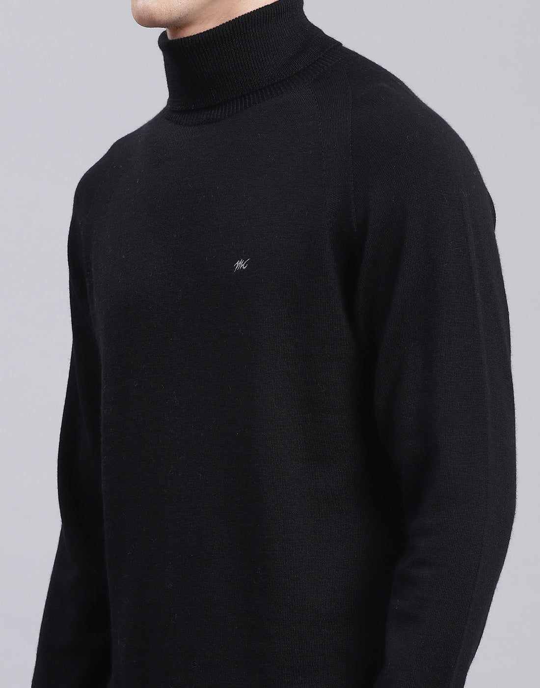 Men Black Solid High Neck Full Sleeve Pullover