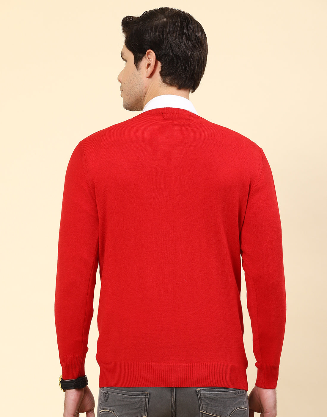 Men Red Solid V Neck Full Sleeve Pullover