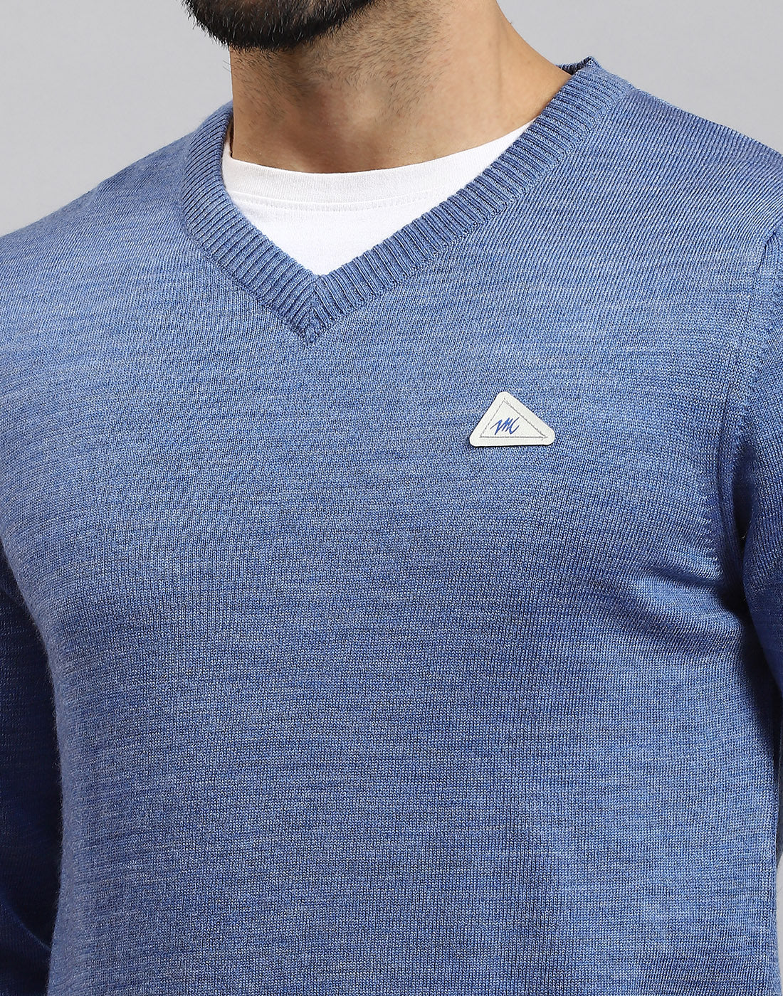 Men Blue Solid V Neck Full Sleeve Pullover