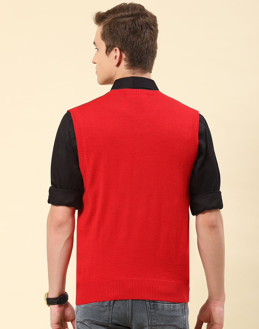 Men Red Solid V Neck Sleeveless Sweater