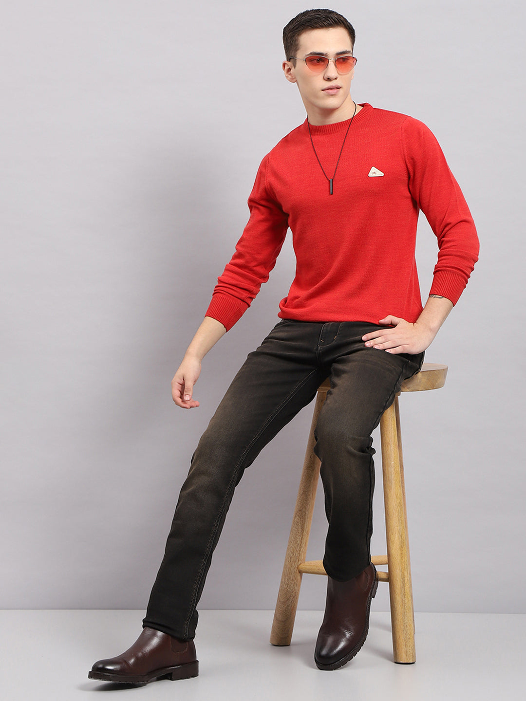 Men Red Solid Round Neck Full Sleeve Pullover