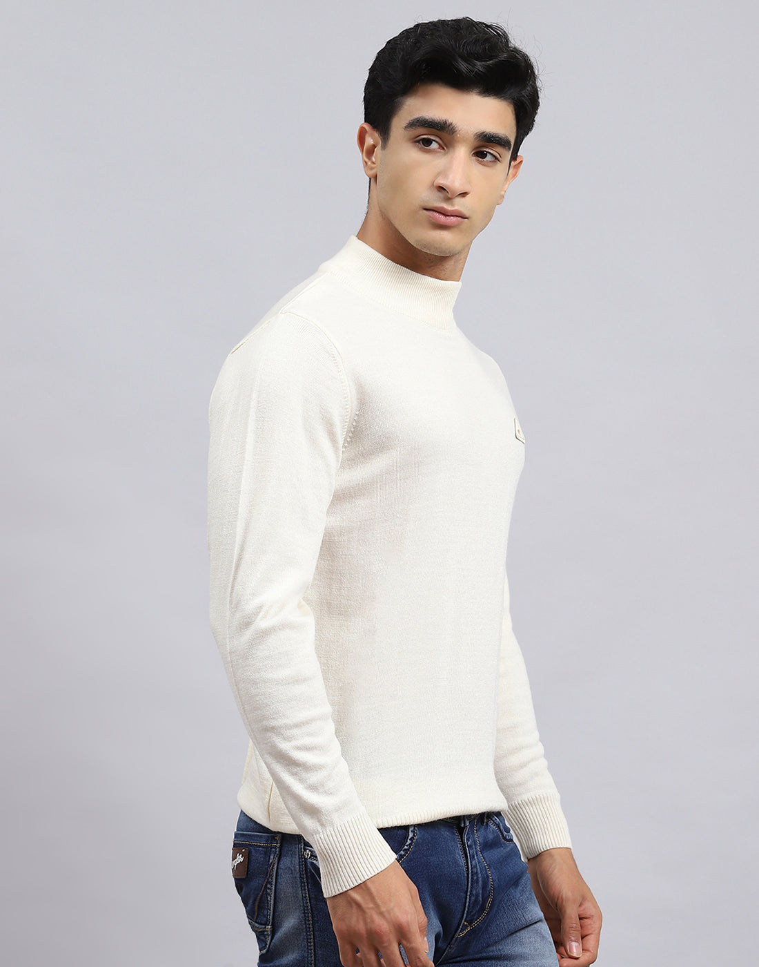 Men Cream Solid Turtle Neck Full Sleeve Pullover