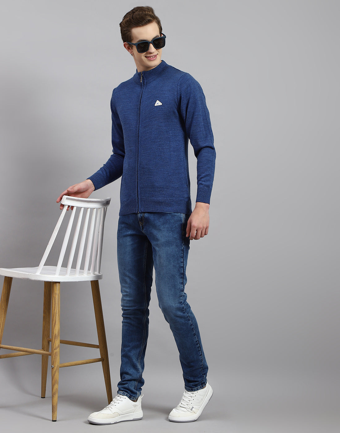 Men Blue Solid Round Neck Full Sleeve Pullover