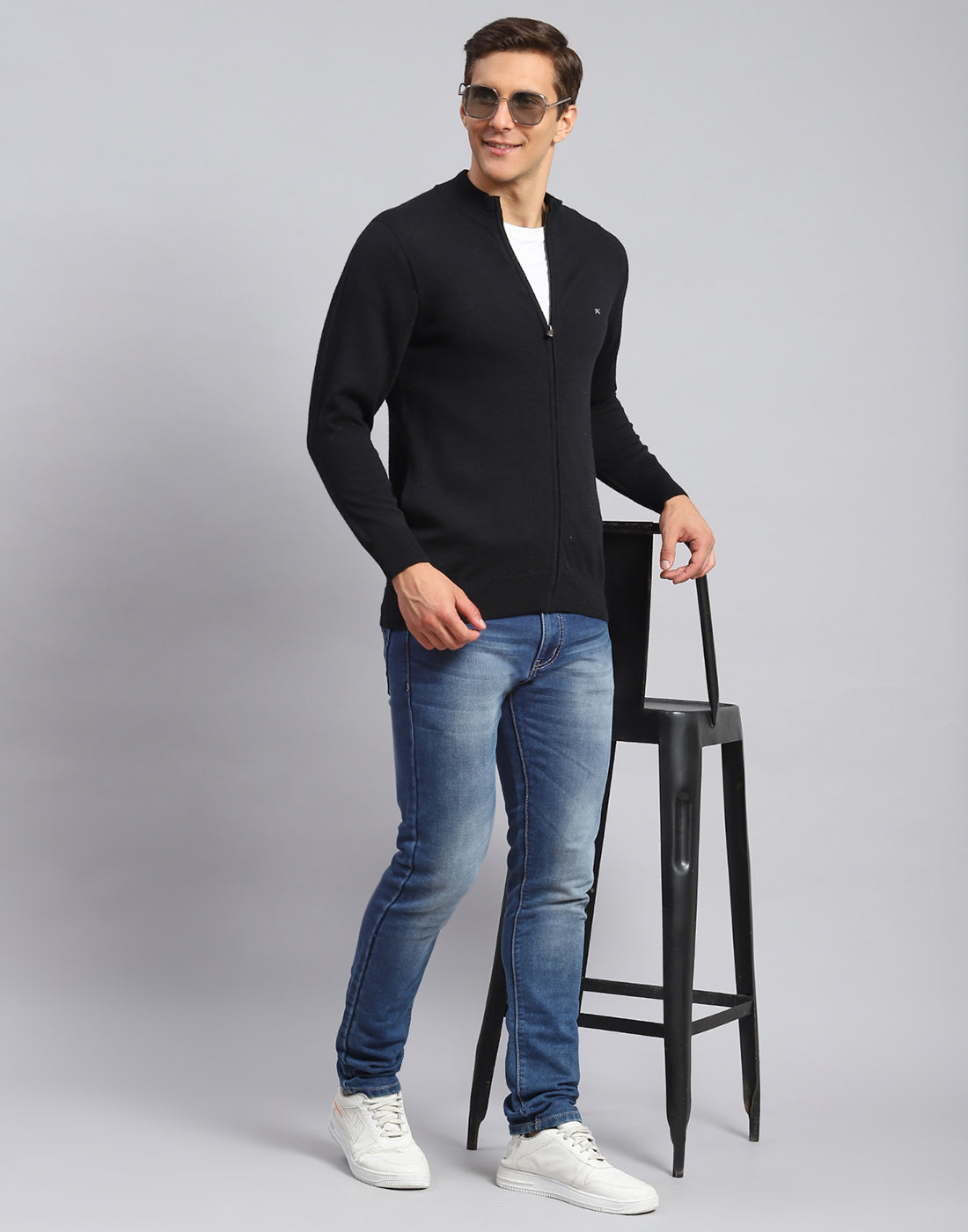 Men Black Solid Stand Collar Full Sleeve Pullover