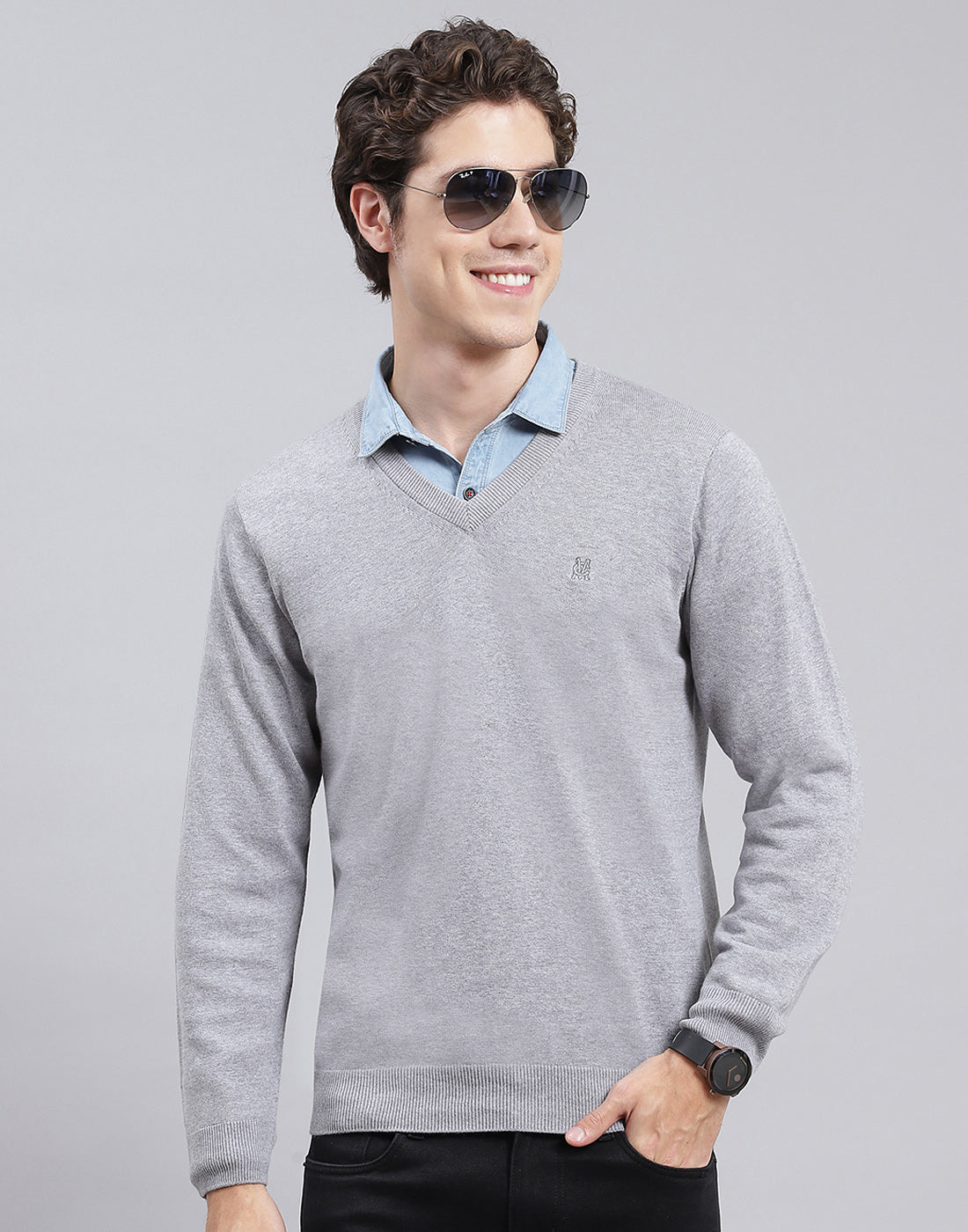 Men Grey Solid V Neck Full Sleeve Pullover