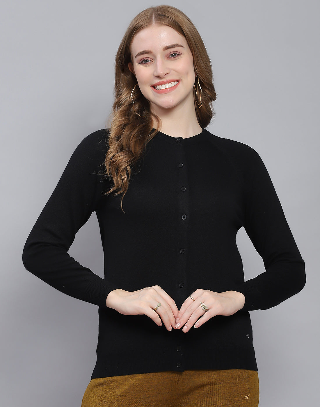 Buy Women Black Solid Round Neck Full Sleeve Cardigan Online in