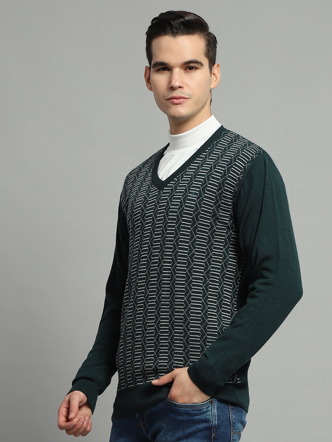 Luxuria Men Green Self Design V Neck Full Sleeve Pullover