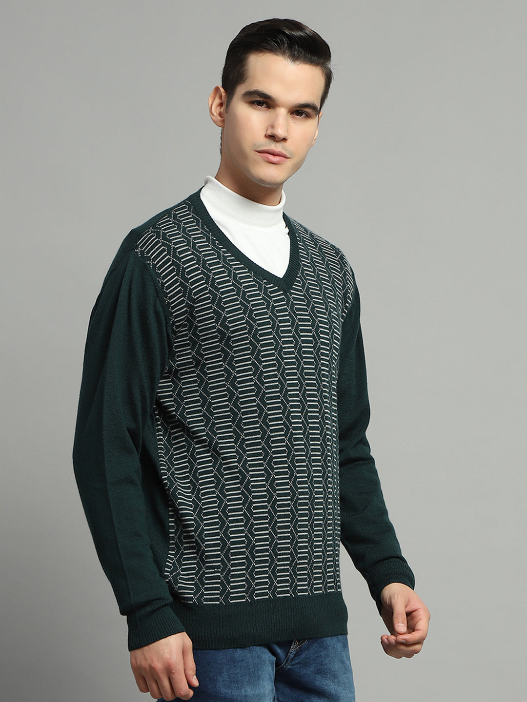 Luxuria Men Green Self Design V Neck Full Sleeve Pullover