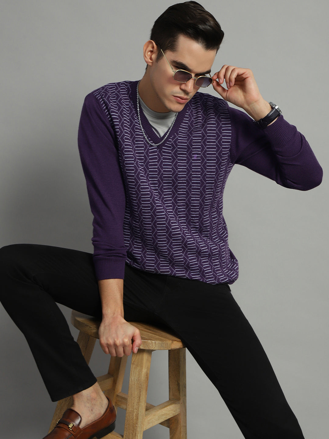 Luxuria Men Purple Self Design V Neck Full Sleeve Pullover