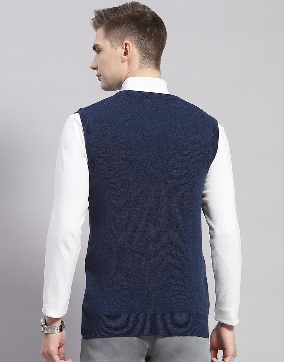 Men Navy Blue Solid V Neck Sleeveless Sweater