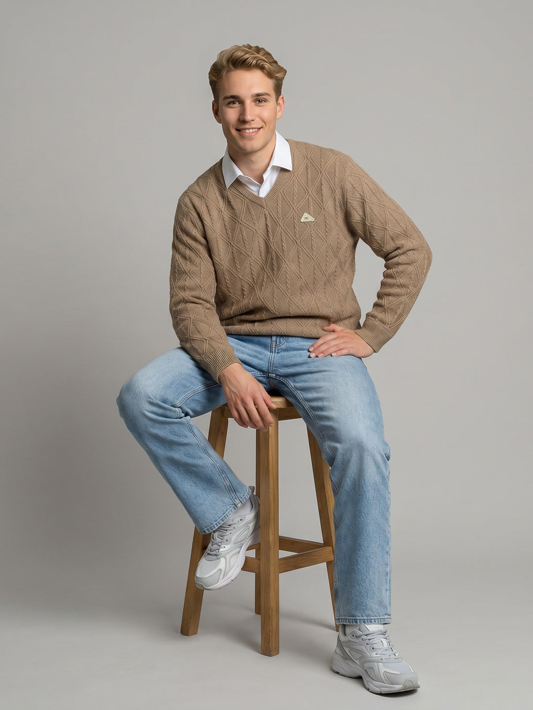 Men Brown Self Design V Neck Full Sleeve Pullover