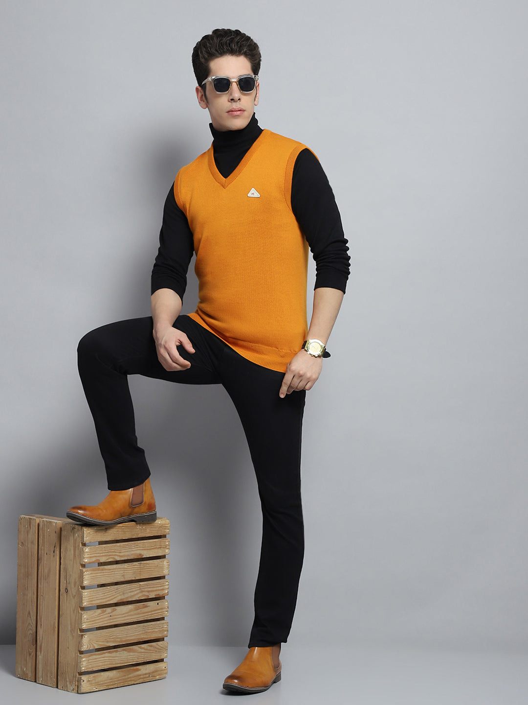 Men Yellow Solid V Neck Sleeveless Sweater