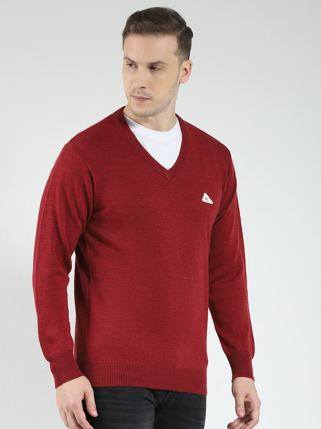 Men Maroon Solid V Neck Full Sleeve Pullover