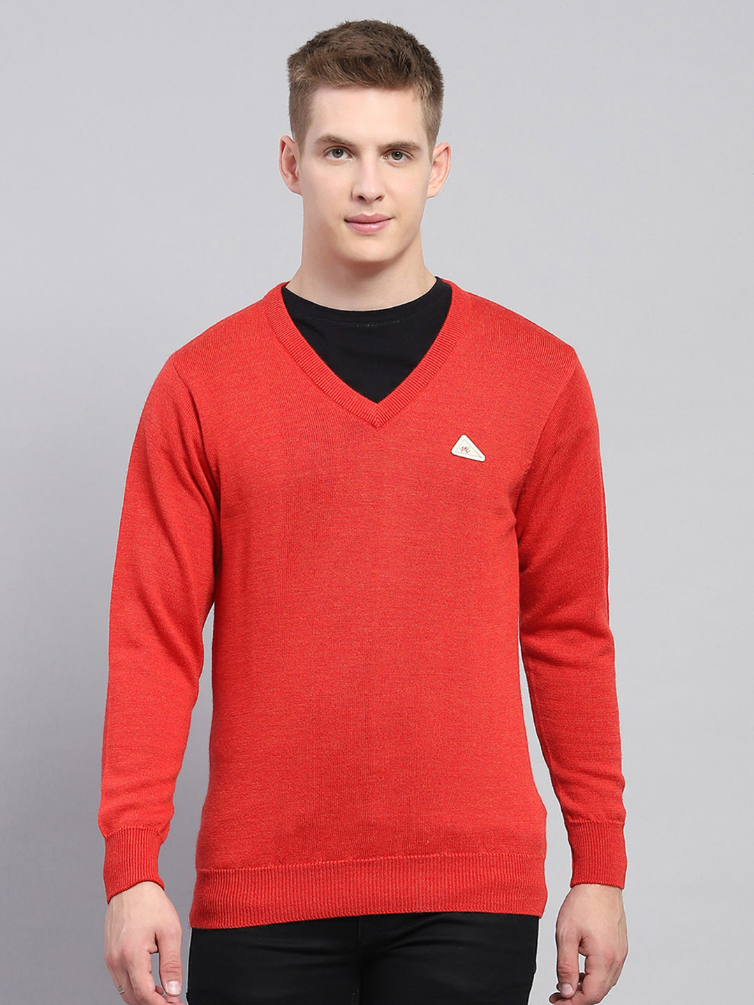 Men Red Solid V Neck Full Sleeve Pullover