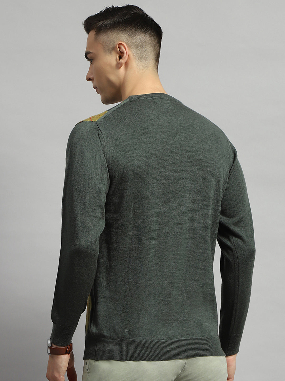Luxuria Men Green Geometric Round Neck Full Sleeve Pullover