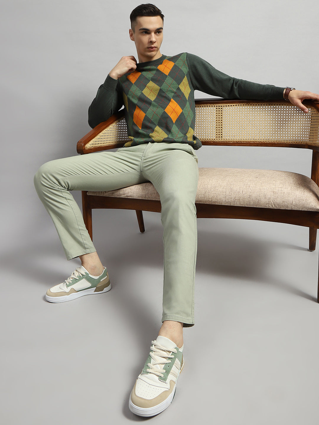 Luxuria Men Green Geometric Round Neck Full Sleeve Pullover