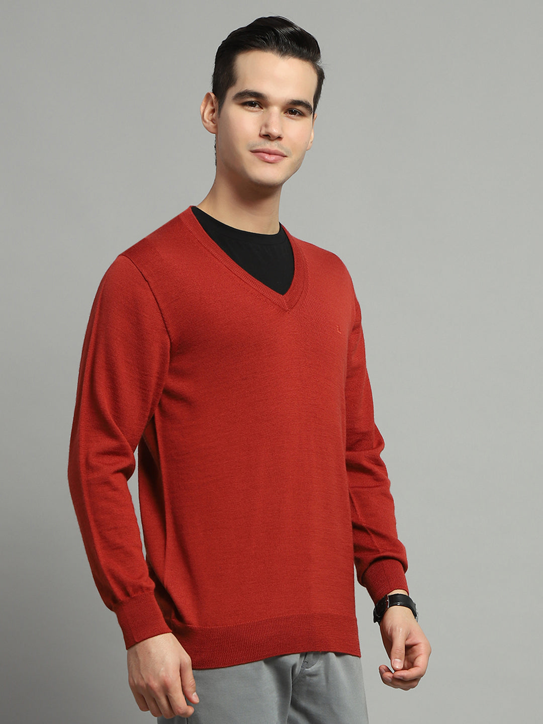 Luxuria Men Rust Solid V Neck Full Sleeve Pullover