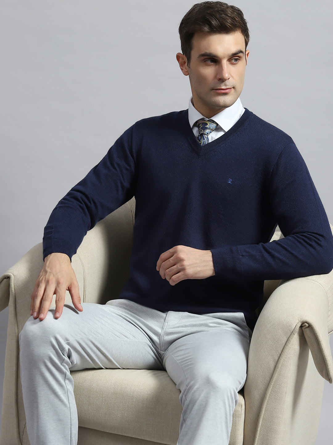 Luxuria Men Navy Blue Solid V Neck Full Sleeve Pullover