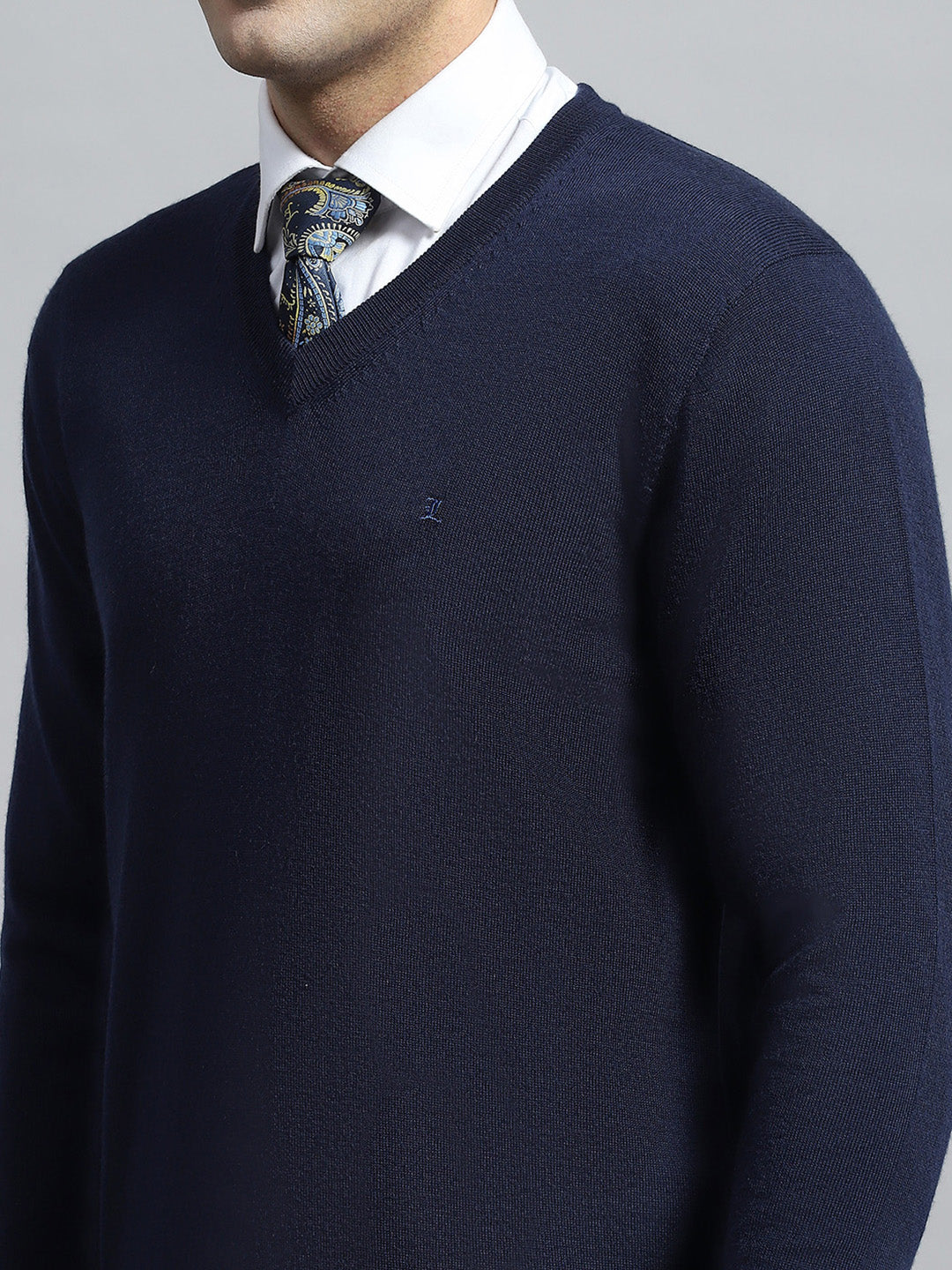 Luxuria Men Navy Blue Solid V Neck Full Sleeve Pullover