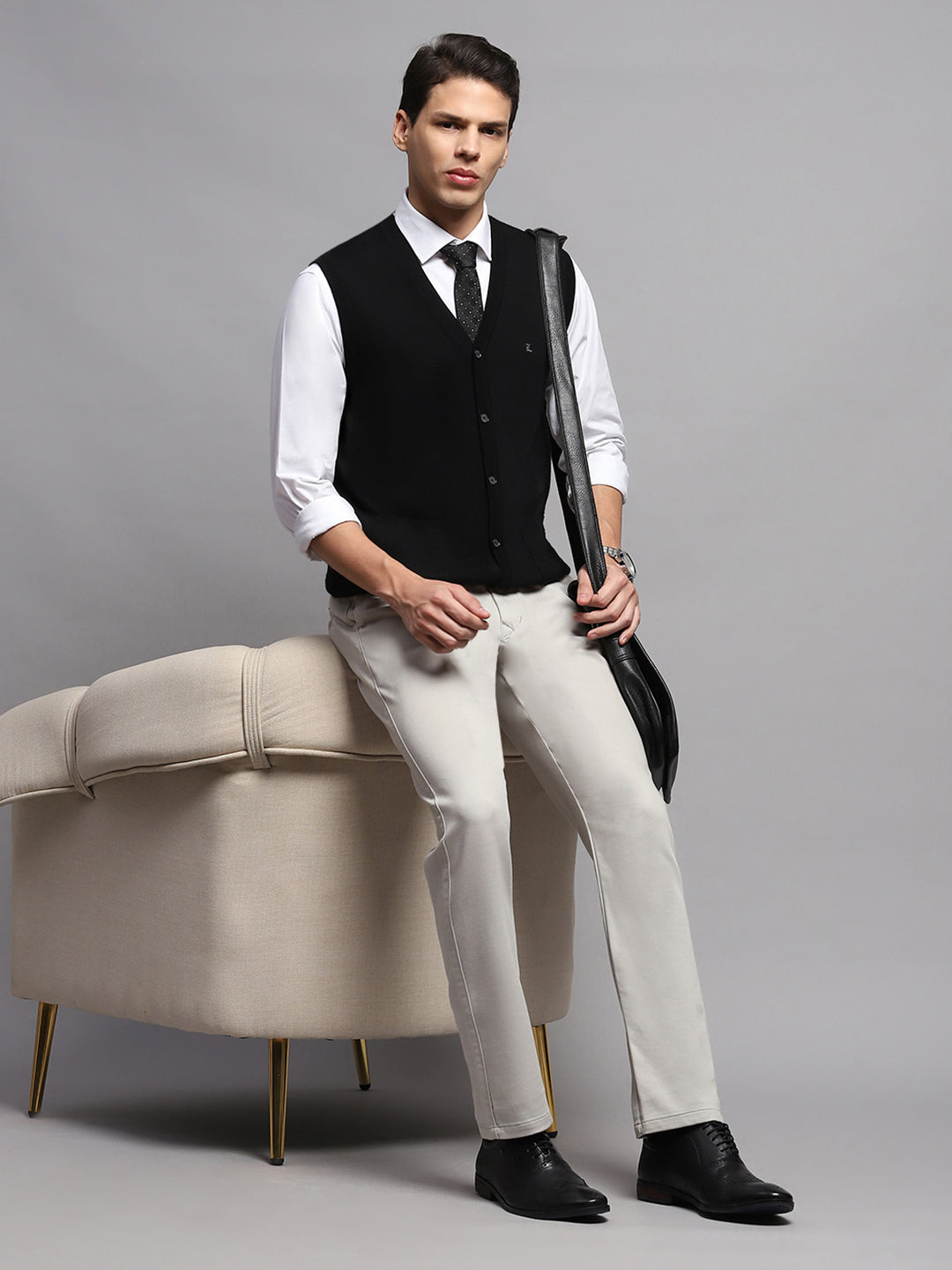 Men Black Solid V Neck Sleeveless Cardigan