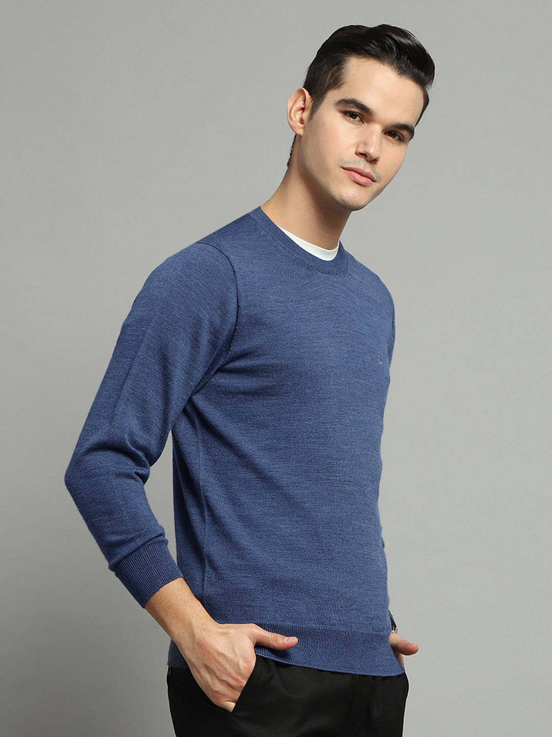 Luxuria Men Blue Solid Round Neck Full Sleeve Pullover