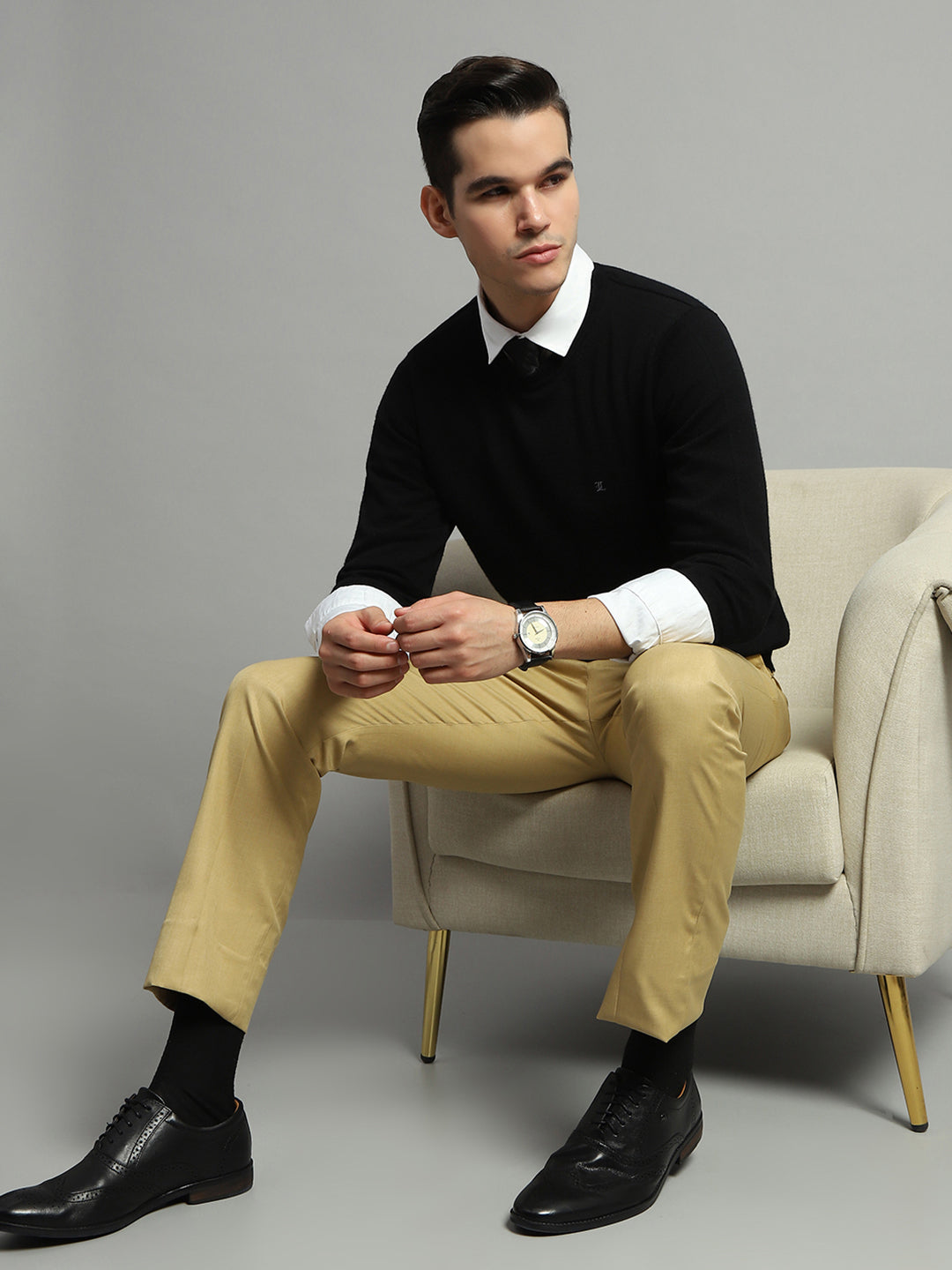 Luxuria Men Black Solid Round Neck Full Sleeve Pullover