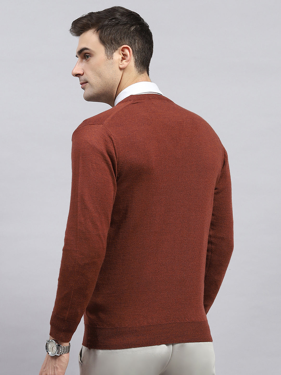 Men Rust Solid V Neck Full Sleeve Pullover