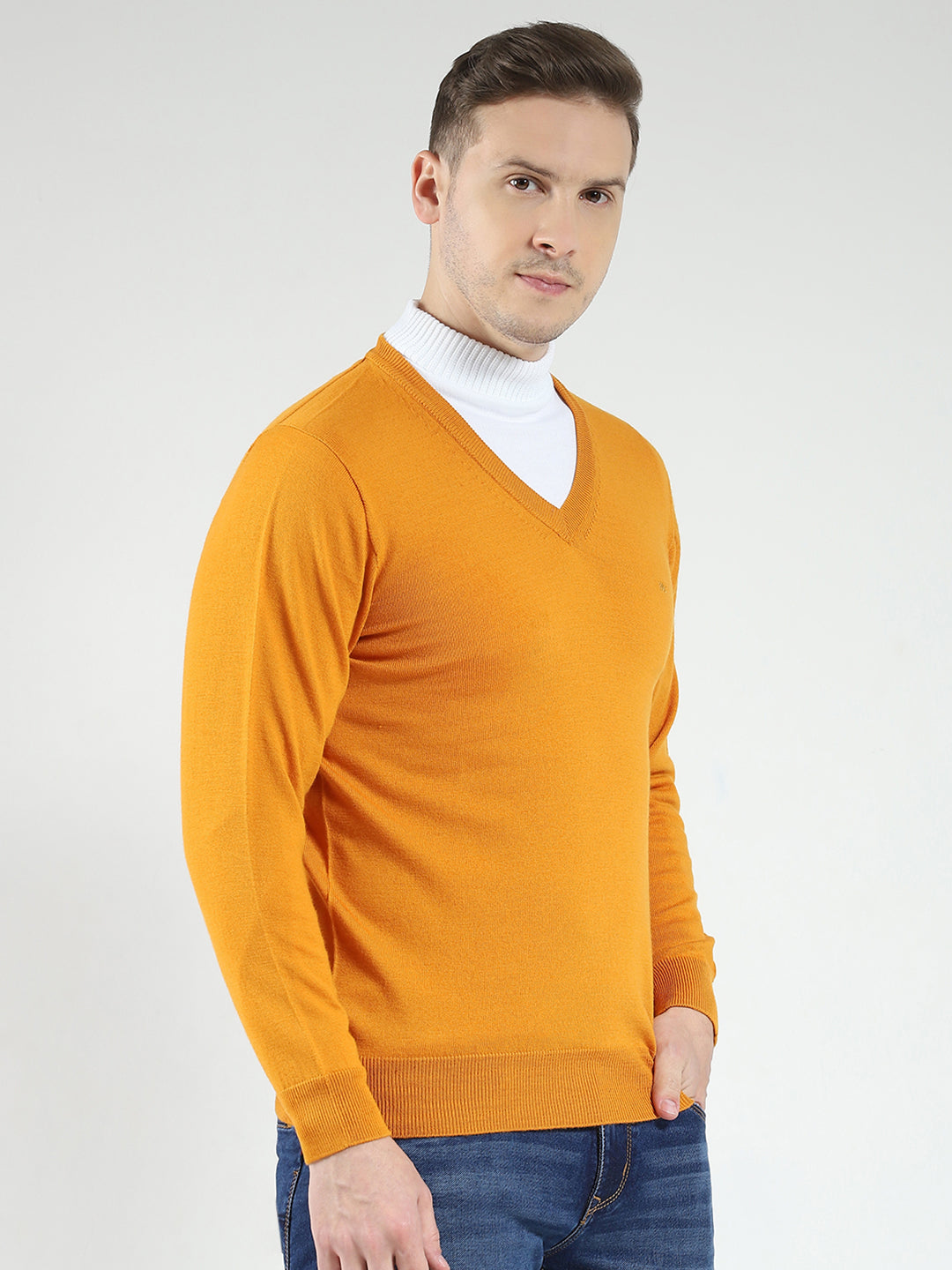 Men Yellow Solid V Neck Full Sleeve Pullover