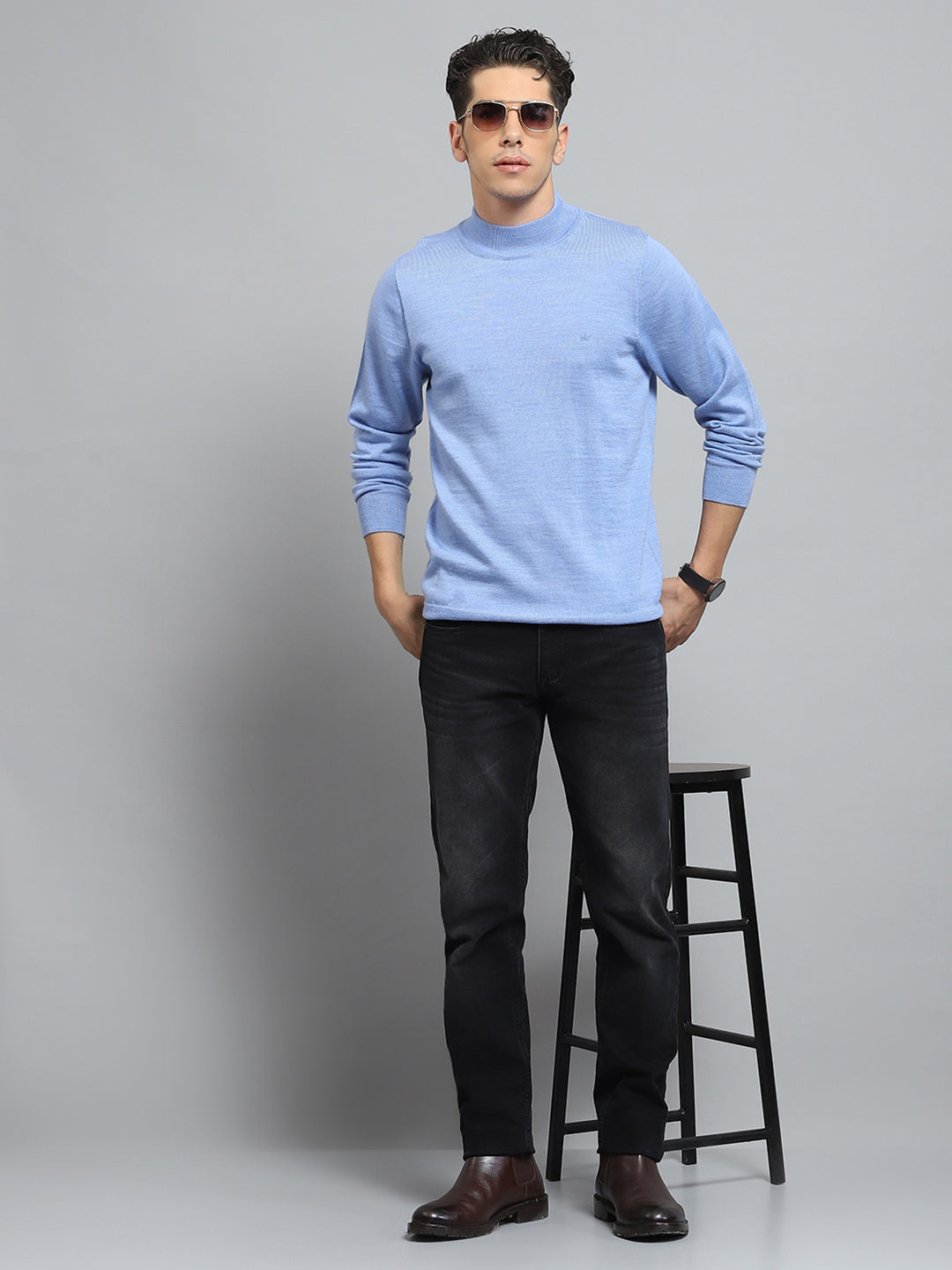 Men Blue Solid Mock Neck Full Sleeve Pullover