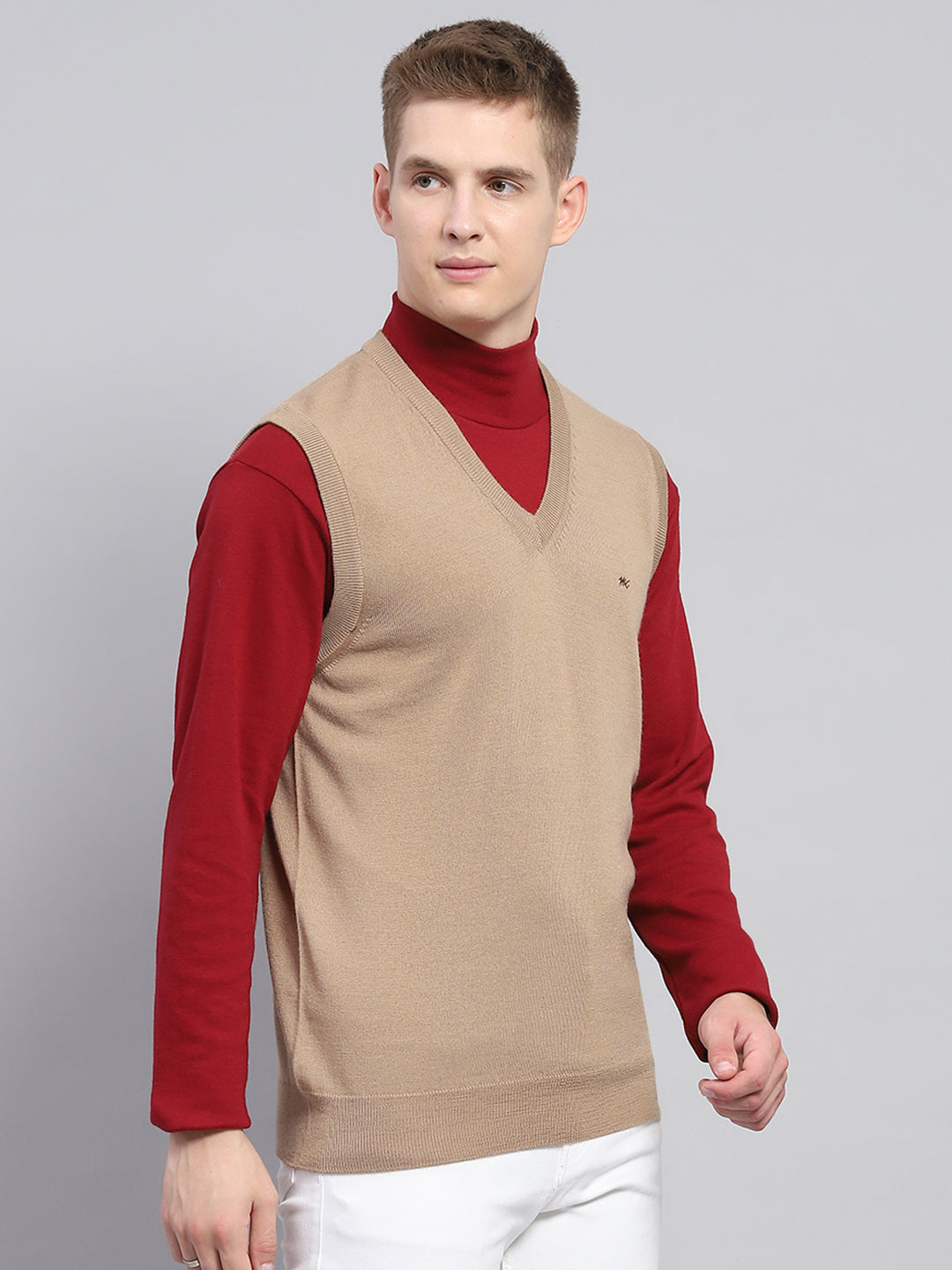 Men Beige Solid V Neck Sleeveless Sweater