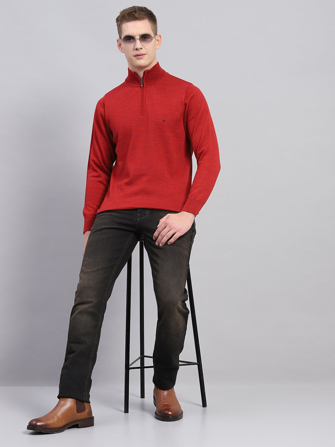 Men Maroon Solid Mock Neck Full Sleeve Pullover