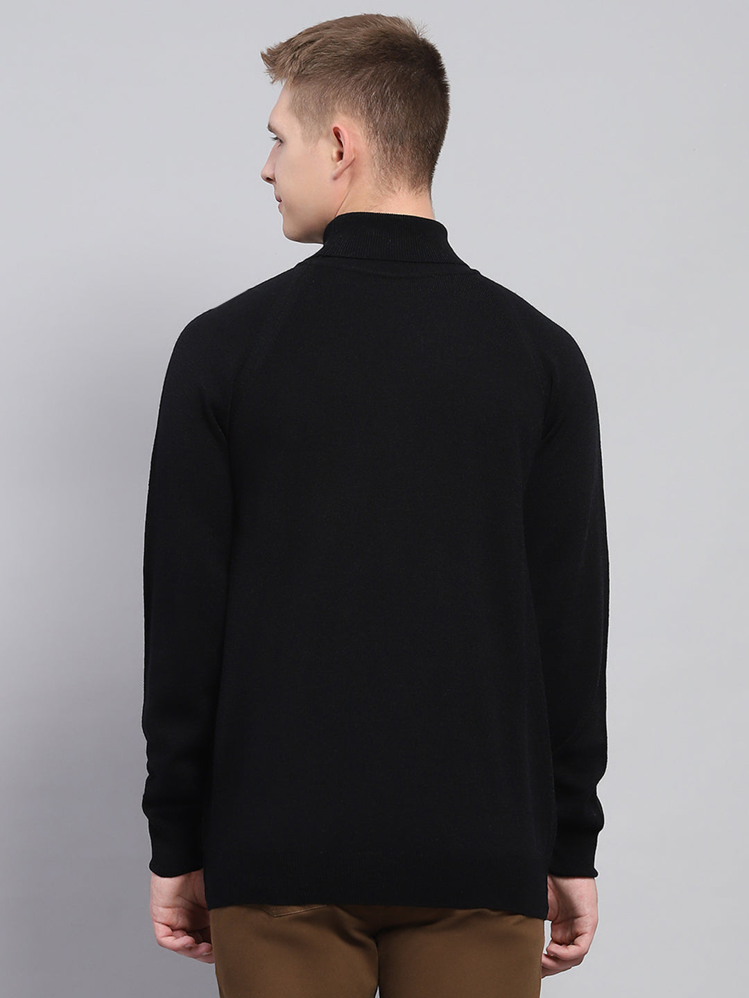 Men Black Solid High Neck Full Sleeve Pullover