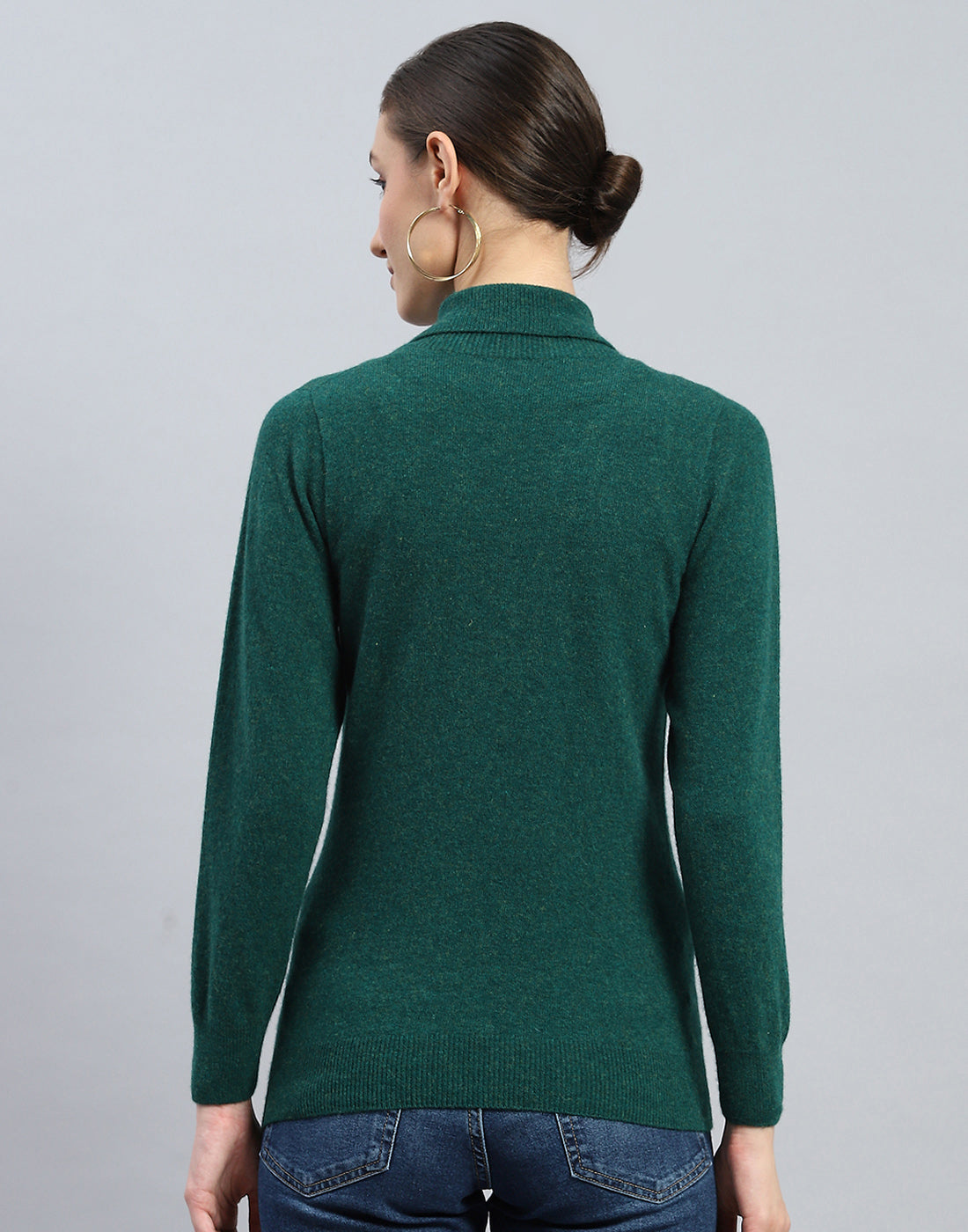 Women Green Solid Turtle Neck Full Sleeve Winter Top