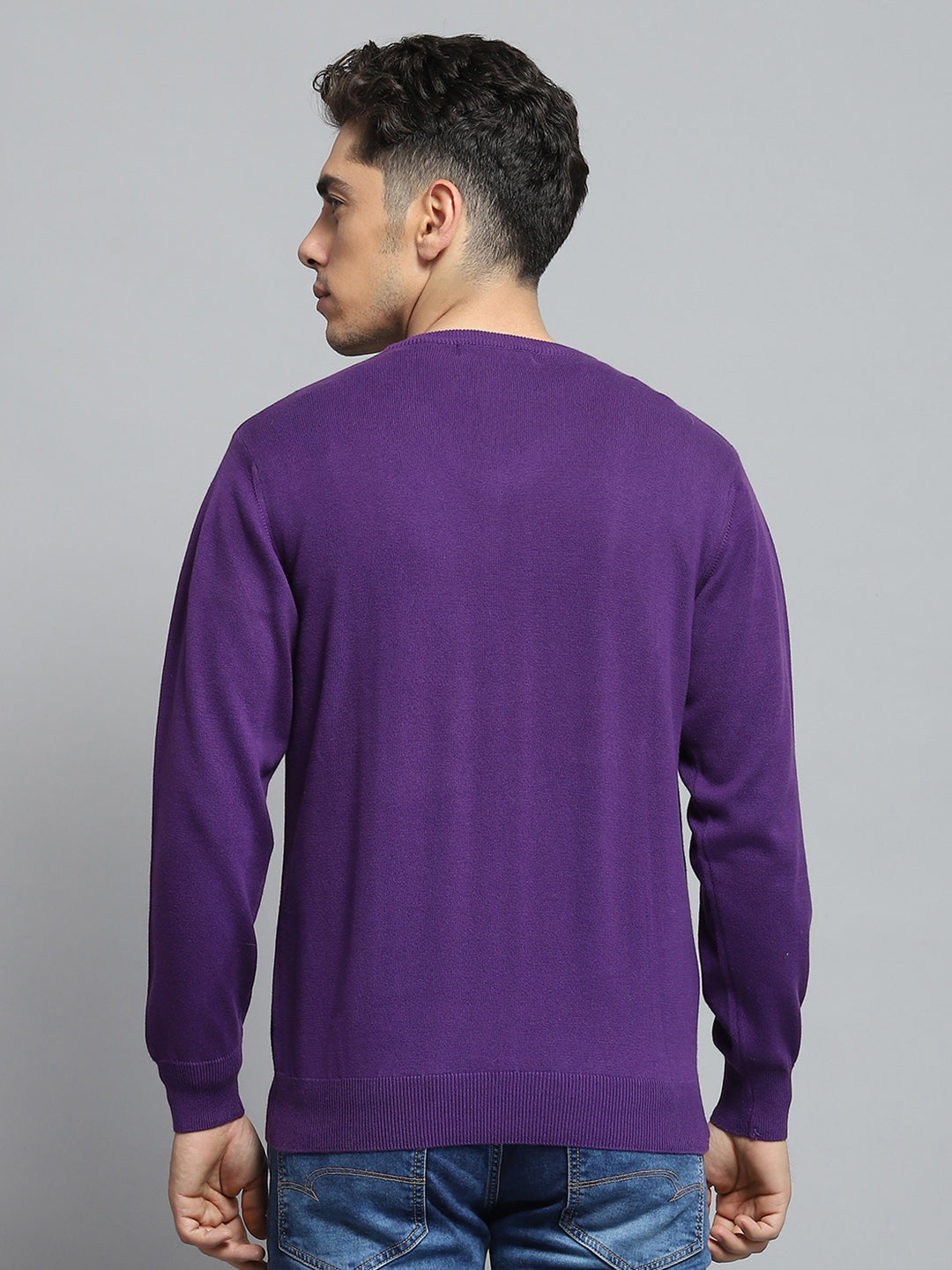 Men Purple Solid V Neck Full Sleeve Pullover