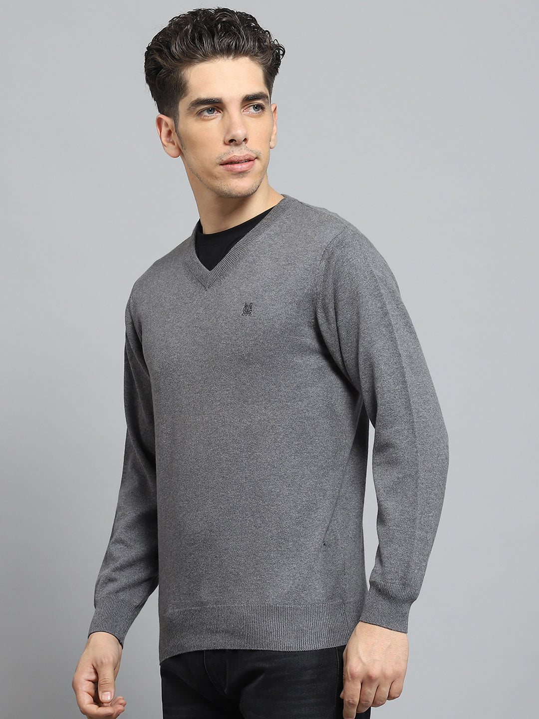 Men Grey Solid V Neck Full Sleeve Pullover