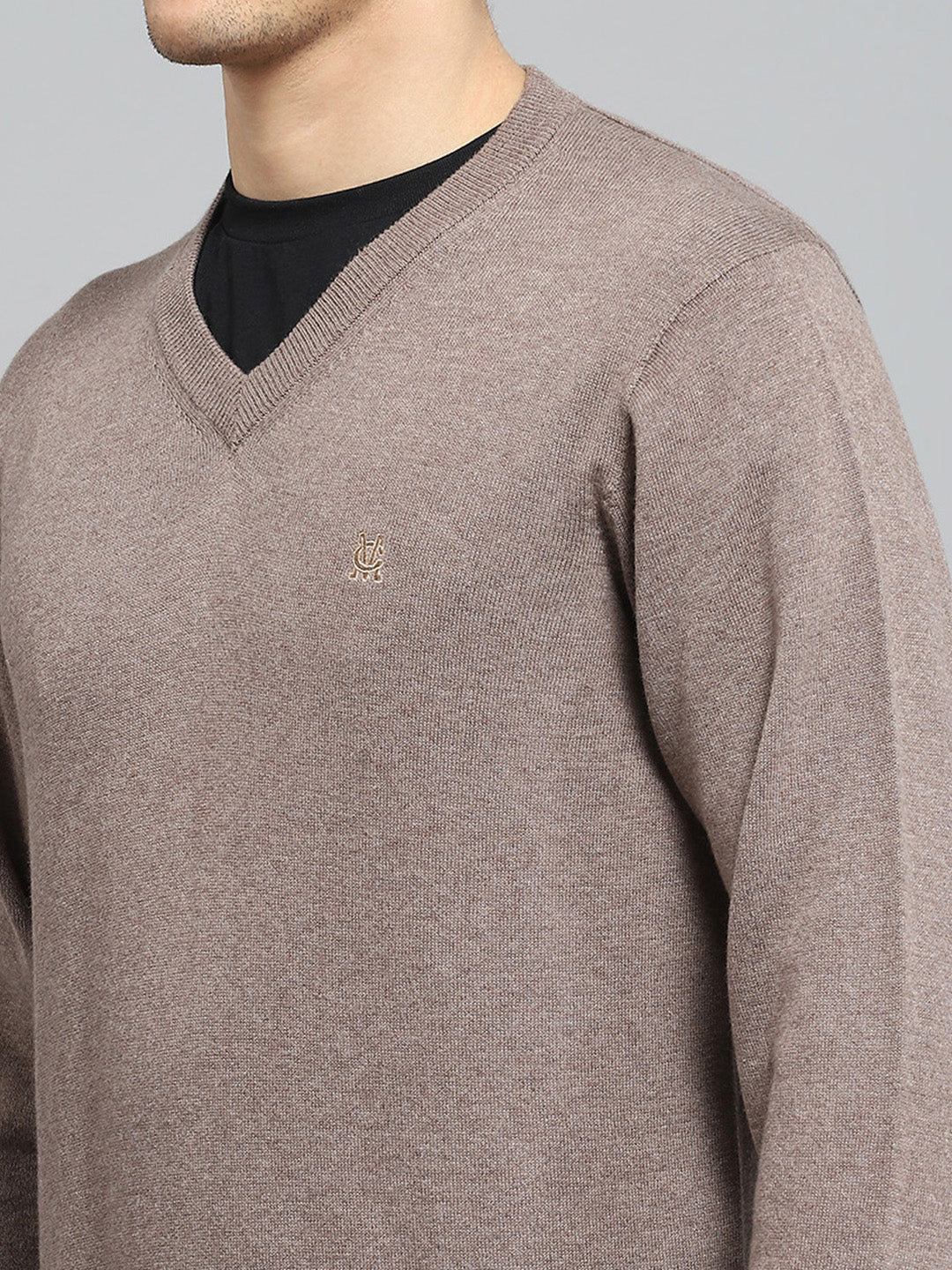 Men Khaki Solid V Neck Full Sleeve Pullover
