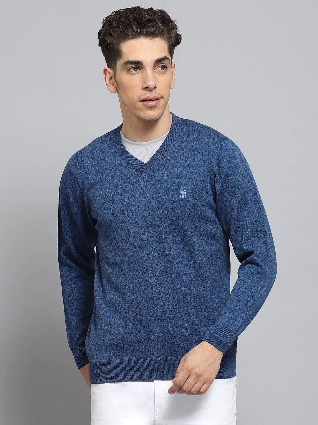 Men Blue Solid V Neck Full Sleeve Pullover