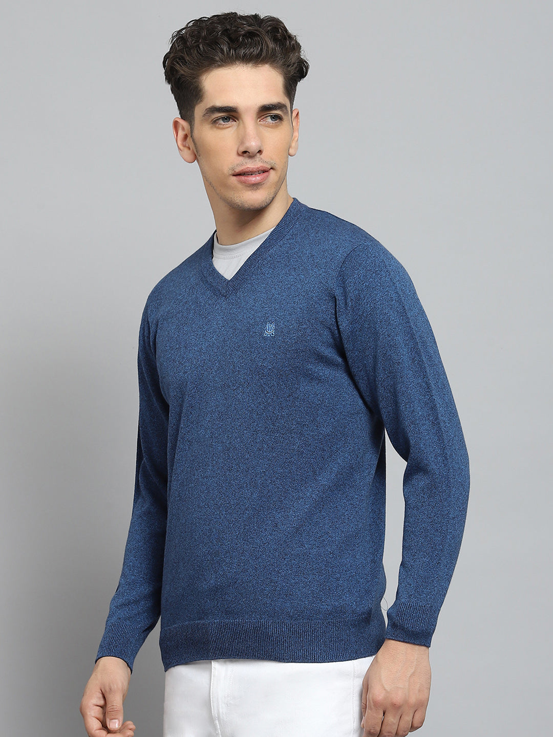 Men Blue Solid V Neck Full Sleeve Pullover