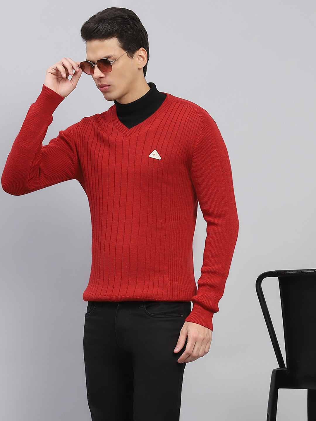 Men Maroon Solid V Neck Full Sleeve Pullover