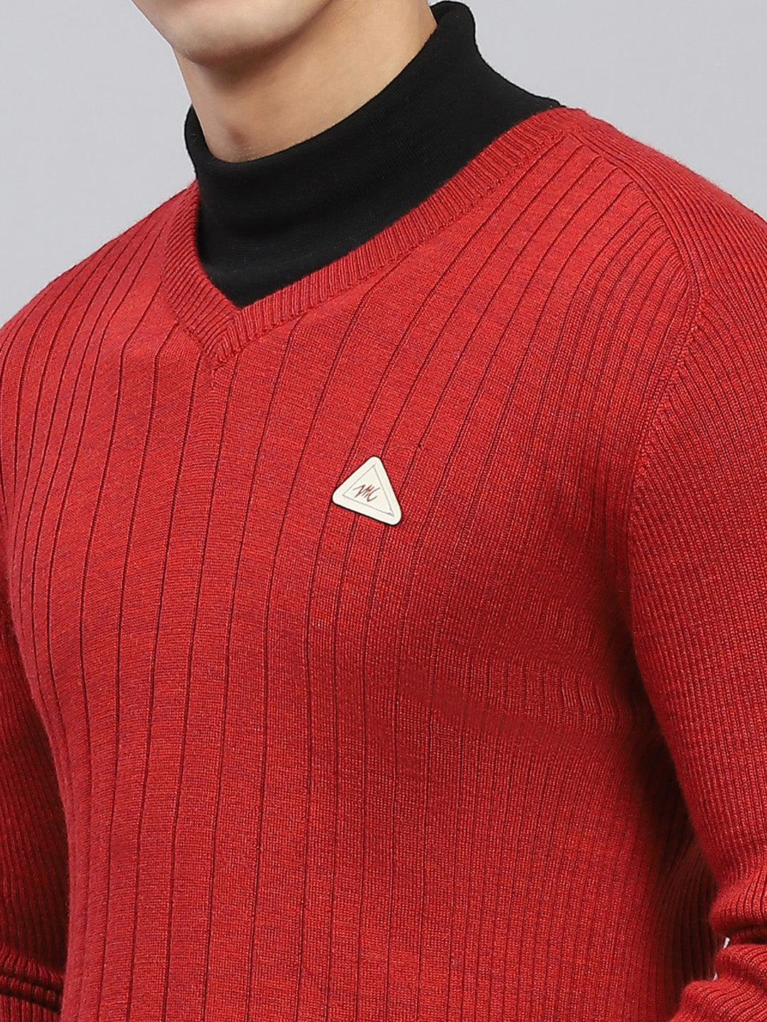 Men Maroon Solid V Neck Full Sleeve Pullover