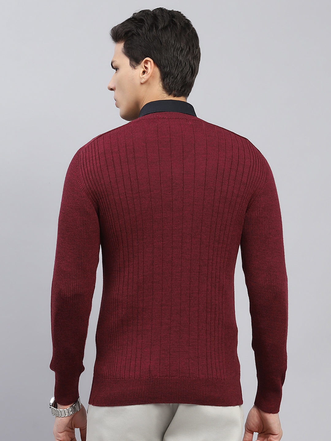 Men Maroon Solid V Neck Full Sleeve Pullover